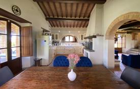 20 odalılar yazlık ev Cortona'da, İtalya. 1,200,000 €