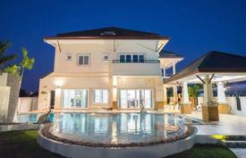 5 odalılar villa 335 m² Pattaya'da, Tayland. $472,000