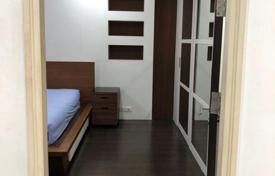 1 odalılar kondominyumda daireler Khlong Toei'de, Tayland. $304,000