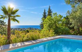 6 odalılar villa La Croix-Valmer'da, Fransa. 1,950,000 €