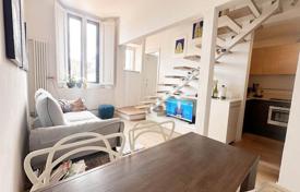 2 odalılar daire 80 m² Floransa'da, İtalya. 395,000 €