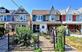 3 odalılar konak Old Toronto'da, Kanada. C$1,109,000