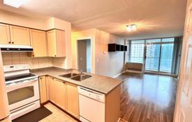 1 odalılar daire Yonge Street'da, Kanada. C$764,000