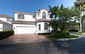 Villa – Golden Beach, Florida, Amerika Birleşik Devletleri. $1,850,000