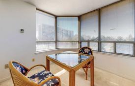 6 odalılar daire North York'da, Kanada. C$954,000