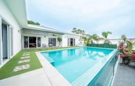 5 odalılar villa 350 m² Pattaya'da, Tayland. $891,000