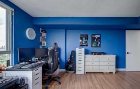 5 odalılar daire Etobicoke'de, Kanada. C$738,000