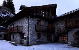 Dağ evi – Sestriere, Piedmont, İtalya. 20,000 € haftalık