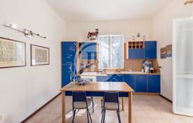 9 odalılar villa Monterosso Al Mare'de, İtalya. 1,700,000 €