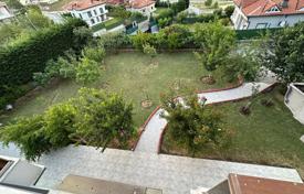 8 odalılar villa 450 m² Arnavutköy'da, Türkiye. $820,000