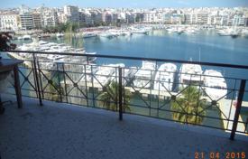 Çatı dairesi – Piraeus, Attika, Yunanistan. 390,000 €