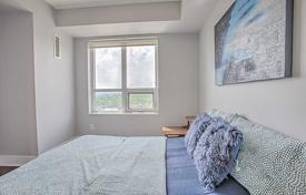 4 odalılar daire Etobicoke'de, Kanada. C$789,000