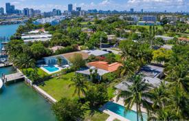 Yazlık ev – Miami sahili, Florida, Amerika Birleşik Devletleri. $1,997,000