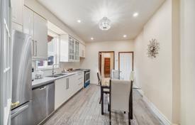 9 odalılar konak Old Toronto'da, Kanada. C$1,461,000