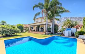 7 odalılar yazlık ev 470 m² Denia'da, İspanya. 1,400,000 €