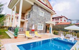 5 odalılar villa 180 m² Fethiye'de, Türkiye. $407,000