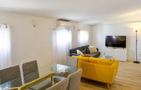 3 odalılar daire 113 m² Madrid (city)'da, İspanya. 725,000 €