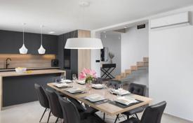 6 odalılar şehir içinde müstakil ev 232 m² Labin'da, Hırvatistan. 899,000 €