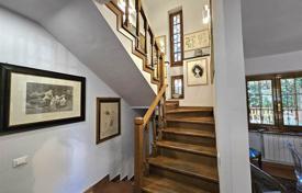 3 odalılar villa 270 m² Massa'da, İtalya. 735,000 €