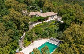 8 odalılar villa La Garde-Freinet'da, Fransa. 10,500 € haftalık