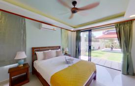 3 odalılar villa 700 m² Phuket Town'da, Tayland. $724,000