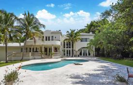 8 odalılar villa 418 m² Coral Gables'da, Amerika Birleşik Devletleri. $2,595,000