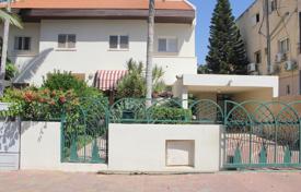 Yazlık ev – Netanya, Center District, İsrail. $770,000
