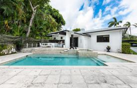Villa – Miami sahili, Florida, Amerika Birleşik Devletleri. 2,319,000 €