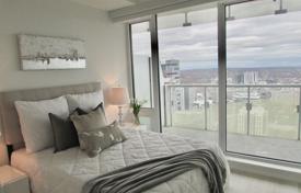 5 odalılar daire Yonge Street'da, Kanada. C$1,097,000