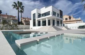 Villa – Torrevieja, Valencia, İspanya. 1,595,000 €