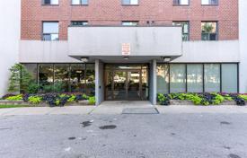 5 odalılar daire Scarborough'da, Kanada. C$777,000