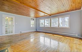 7 odalılar şehir içinde müstakil ev Etobicoke'de, Kanada. C$1,929,000