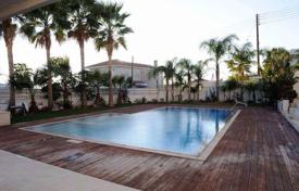 5 odalılar yazlık ev 490 m² Agios Tychonas'da, Kıbrıs. 2,500,000 €