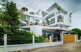 Şehir içinde müstakil ev – Pattaya, Chonburi, Tayland. $860,000