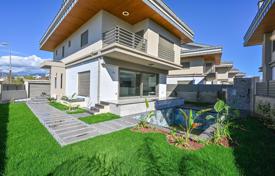 9 odalılar villa 325 m² Foça'da, Türkiye. 45,200,000 TRY