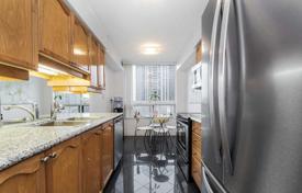 2 odalılar daire North York'da, Kanada. C$898,000