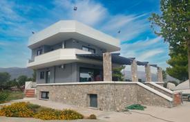 5 odalılar şehir içinde müstakil ev 230 m² Attika'da, Yunanistan. 490,000 €