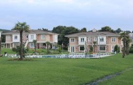 Villa – Sarıyer, İstanbul, Türkiye. $800,000