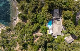 6 odalılar villa Cavalaire-sur-Mer'da, Fransa. 14,000 € haftalık