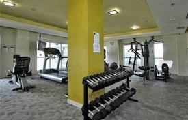 6 odalılar daire Scarborough'da, Kanada. C$920,000