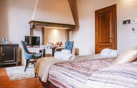 18 odalılar villa San Giuliano Terme'de, İtalya. 2,600,000 €