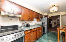 9 odalılar konak Old Toronto'da, Kanada. C$1,294,000
