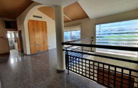 4 odalılar yazlık ev 324 m² Strovolos'da, Kıbrıs. 552,000 €