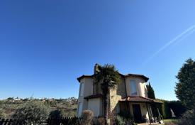 4 odalılar villa 380 m² Selanik'te, Yunanistan. 800,000 €