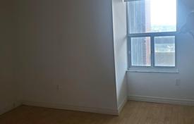 6 odalılar daire Scarborough'da, Kanada. C$724,000