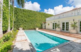 Villa – Miami sahili, Florida, Amerika Birleşik Devletleri. 3,035,000 €