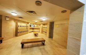 5 odalılar daire North York'da, Kanada. C$738,000