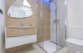 3 odalılar yazlık ev 70 m² Torrevieja'da, İspanya. 335,000 €