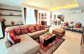 4 odalılar çatı dairesi Watthana'da, Tayland. $6,700 haftalık