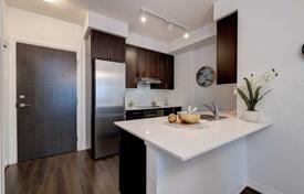 2 odalılar daire North York'da, Kanada. C$779,000